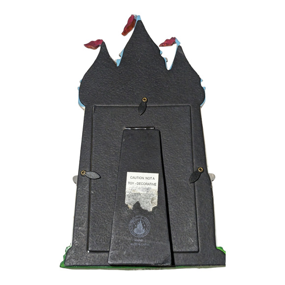 Walt Disney World Cinderella’s Castle 3D Picture Frame Disney Parks - Picture 2 of 2